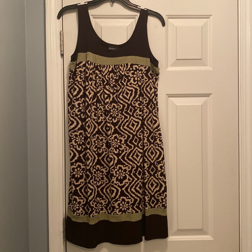 Enfocus Studio sleeveless dress!  Brown, tan and green!